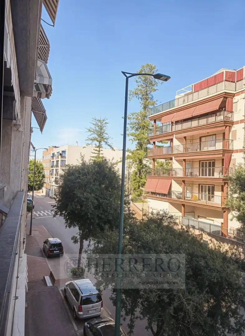 Terrassa de Pis en venda en Gandia amb Traster, Moblat i Balcó