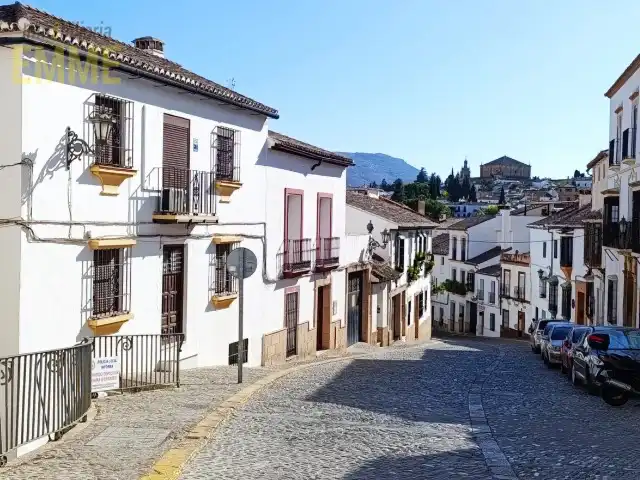 Vista exterior de Piso de alquiler en Ronda con Aire acondicionado, Amueblado y Lavadora