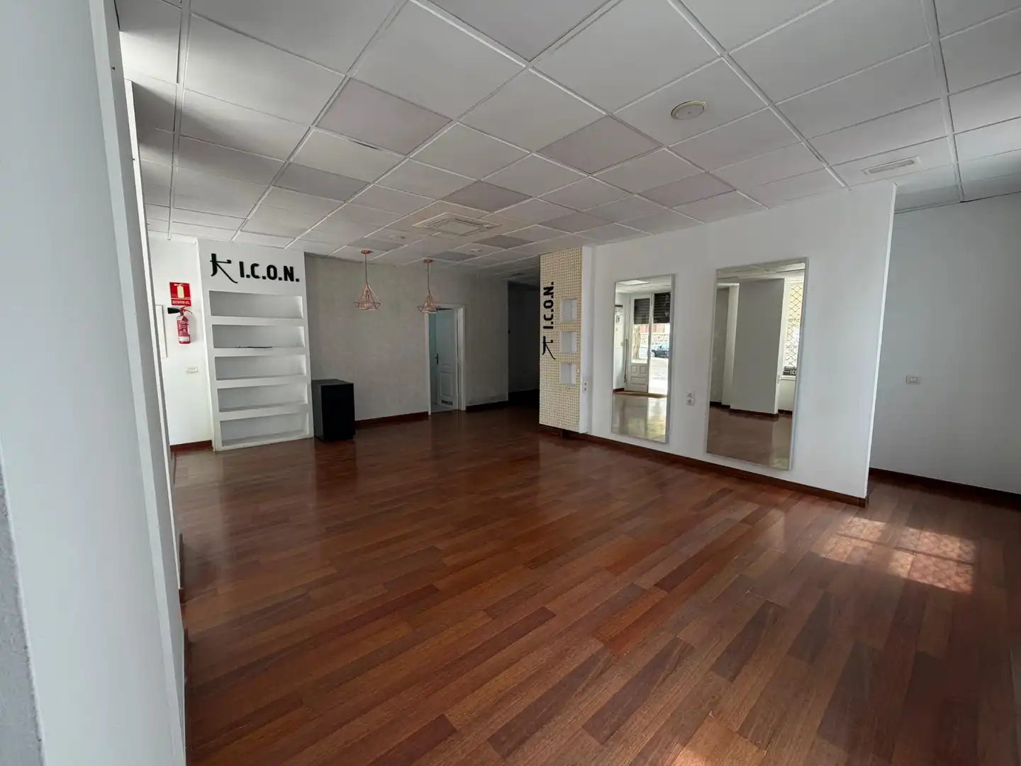 Local de alquiler en San Cristóbal de la Laguna con Aire acondicionado, Parquet y Alarma