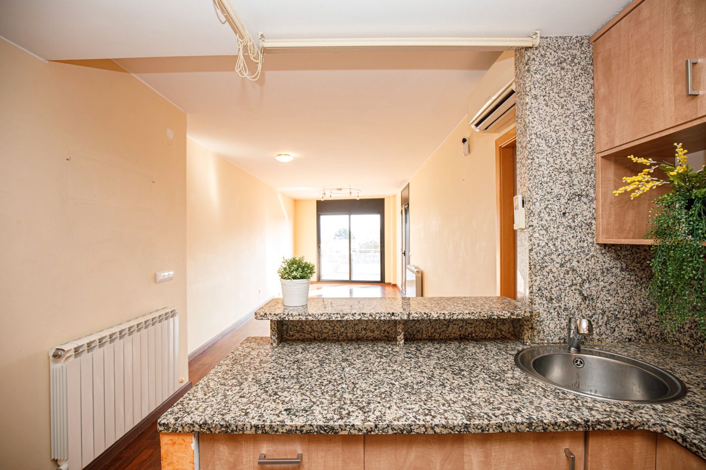 Kitchen of Flat for sale in Figueres  with Air Conditioner, Heating and Terrace