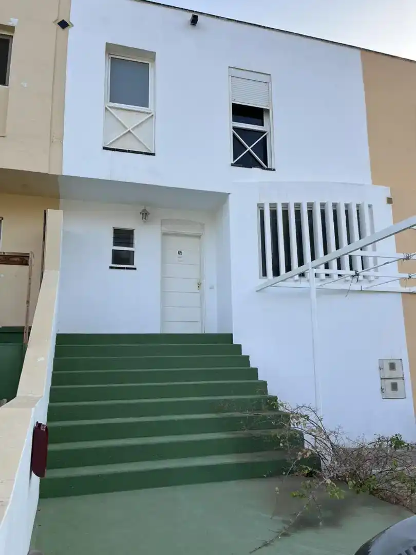 Außenansicht von Maisonette zum Verkauf in Pájara mit Klimaanlage