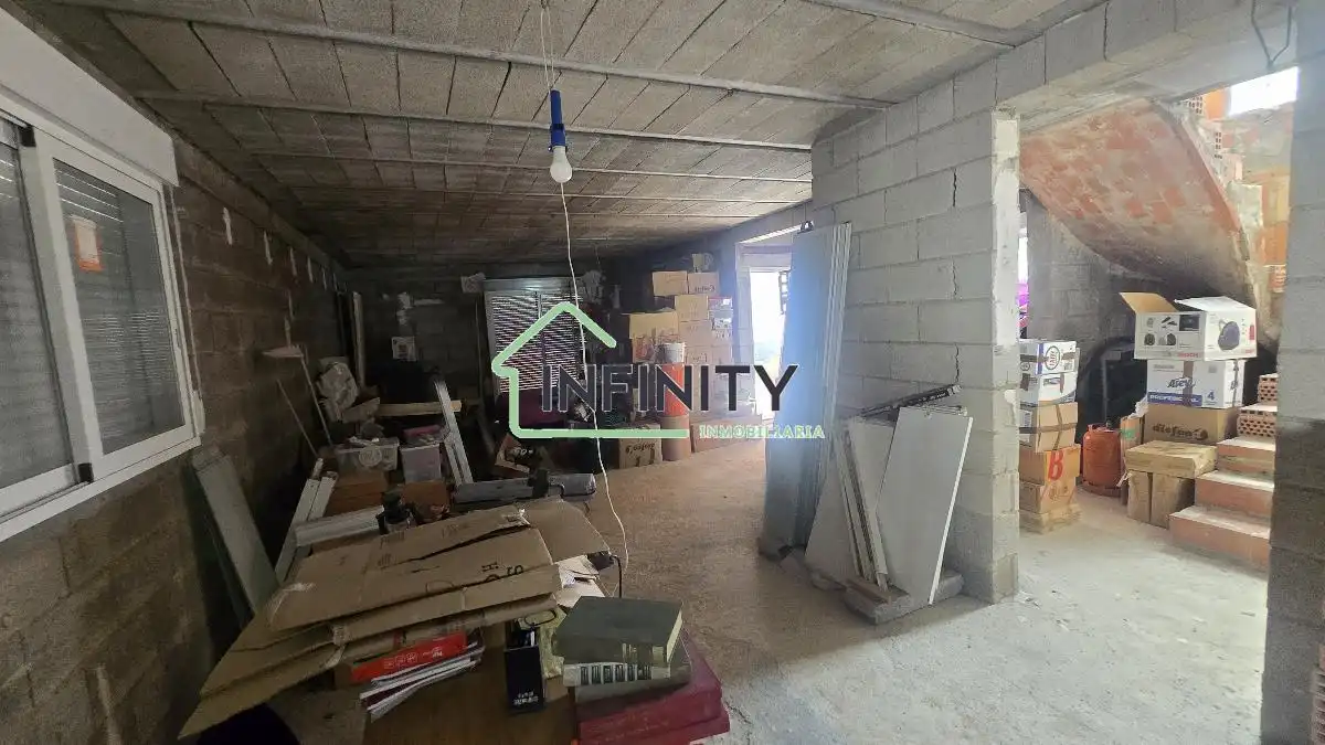 Casa o xalet en venda en Oliva amb Aire condicionat, Terrassa i Traster