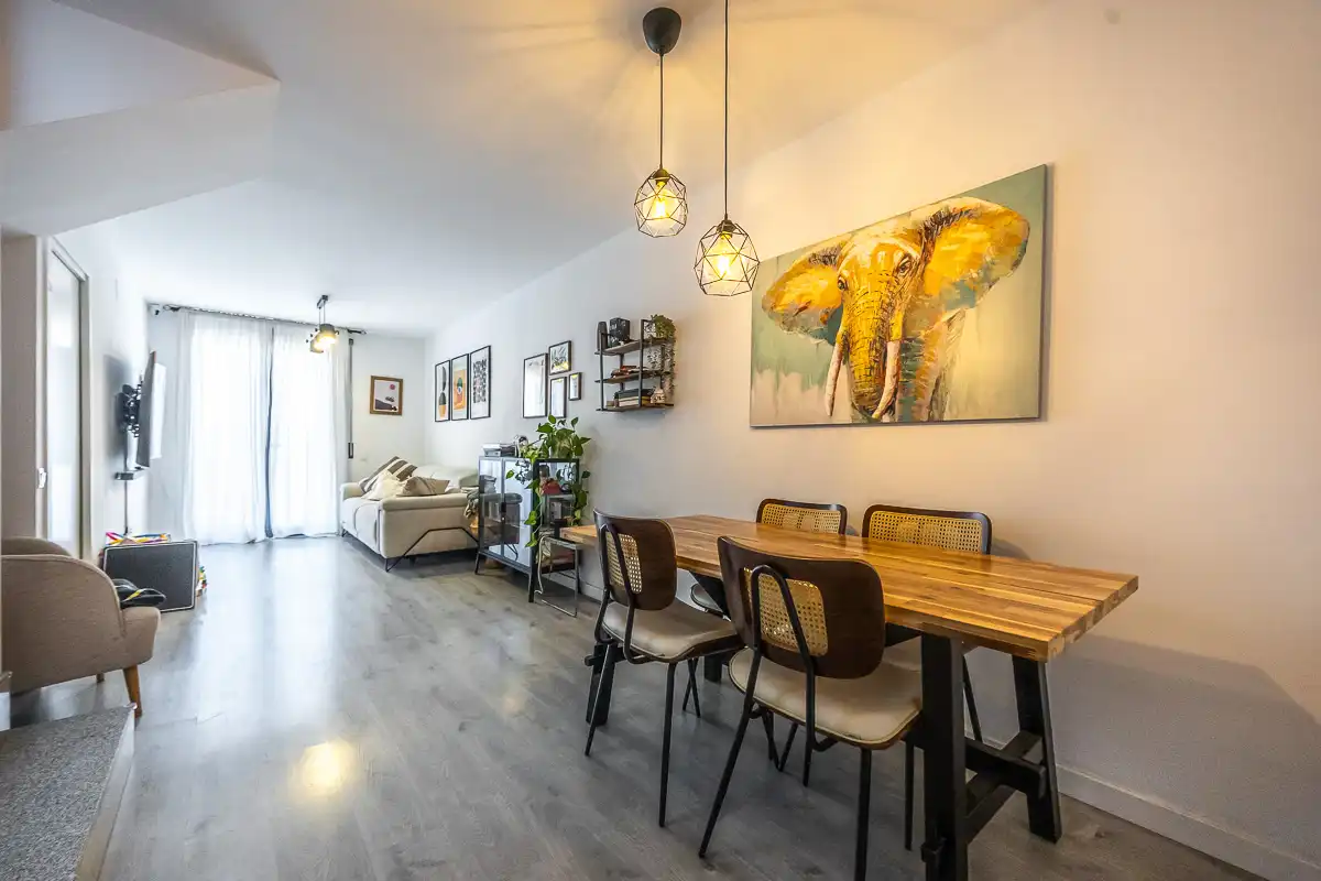 Duplex con balcone in vendita a Carrer de Sant Ramon de Penyafort, imagen 2