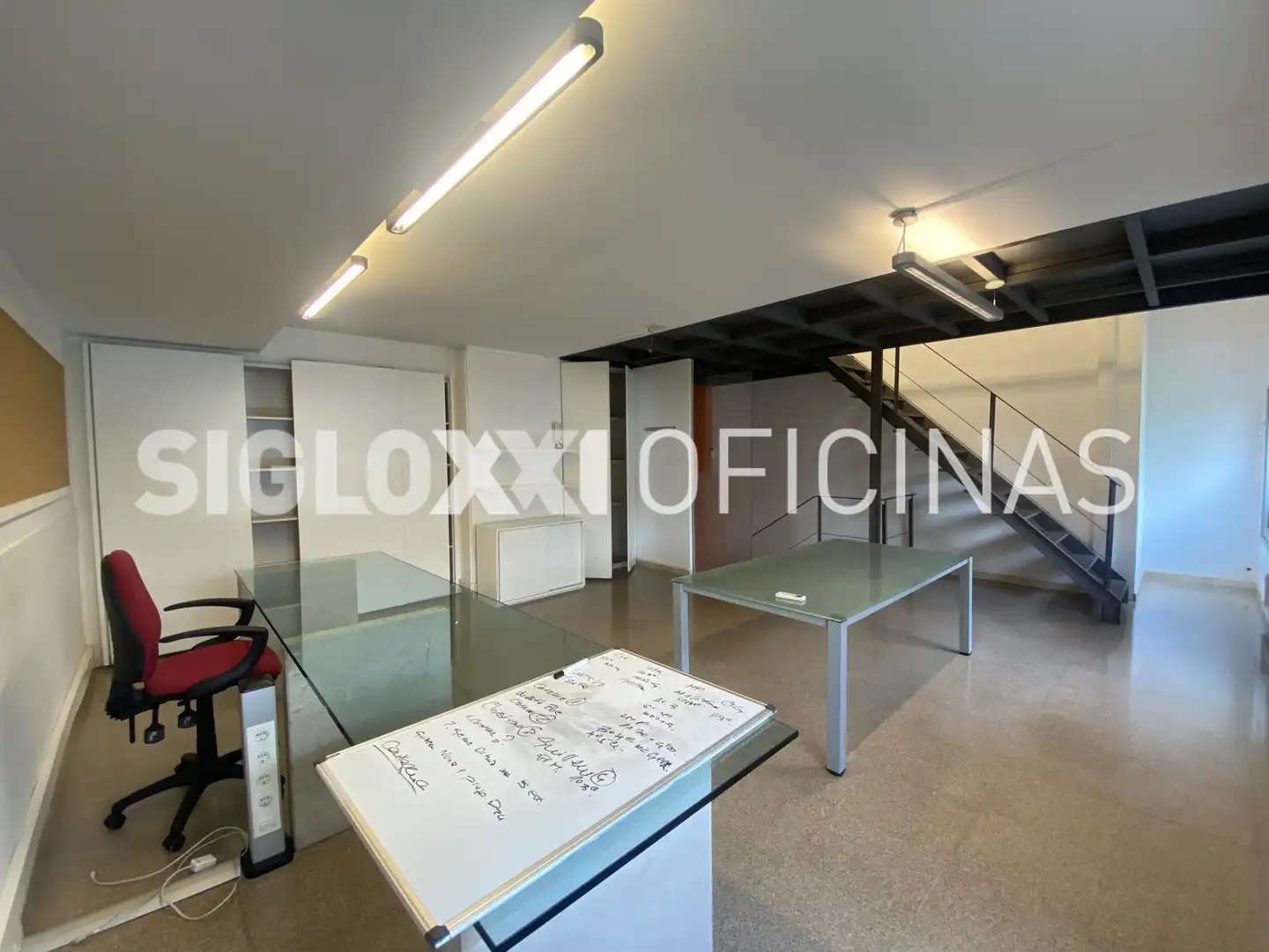 Büro zur Miete in Barcelona mit Klimaanlage, Heizung und Möbliert