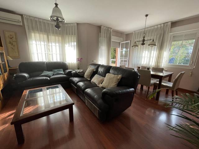 Casa adosada en Venta en  MORATA DE TAJUÑA en Ensanche