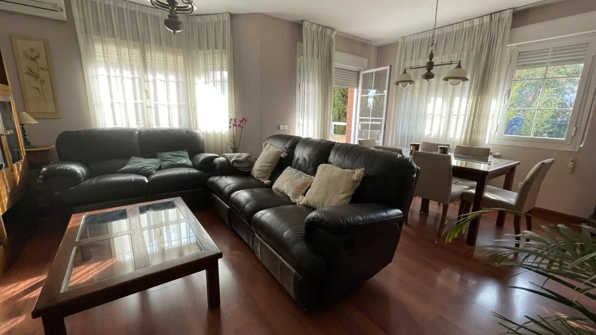 Living room of Single-family semi-detached for sale in Alcalá de Henares  with Air Conditioner, Heating and Jacuzzi