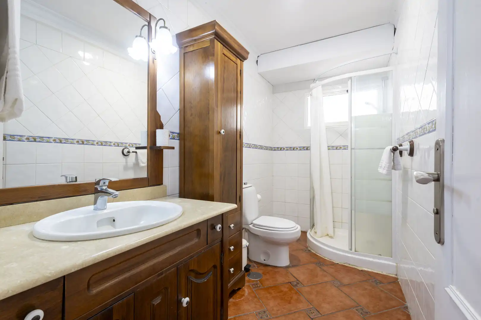 Bathroom of Flat for sale in El Rosario  with Terrace, Storage room and Swimming Pool