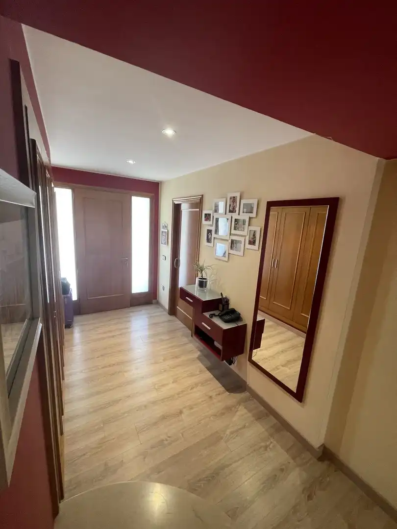 Casa adosada en venta en Porqueres con Aire acondicionado, Terraza y Balcón