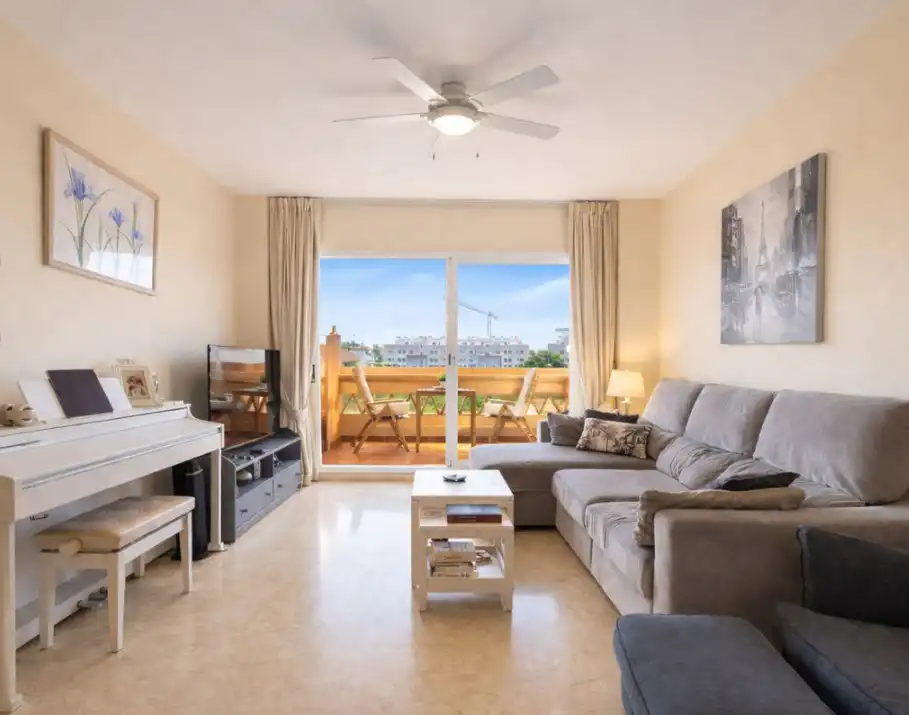 Piso con terraza en venta en El Faro de Calaburra - Chaparral, imagen 4
