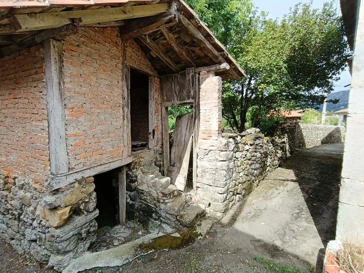 Vista exterior de Casa adosada en venta en Llanes con Jardín privado y Terraza