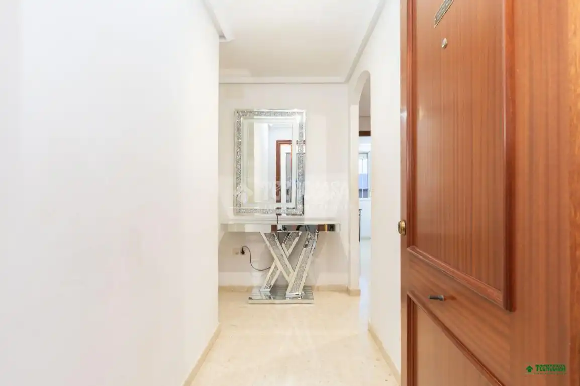 Piso en venta en Almería con Aire acondicionado