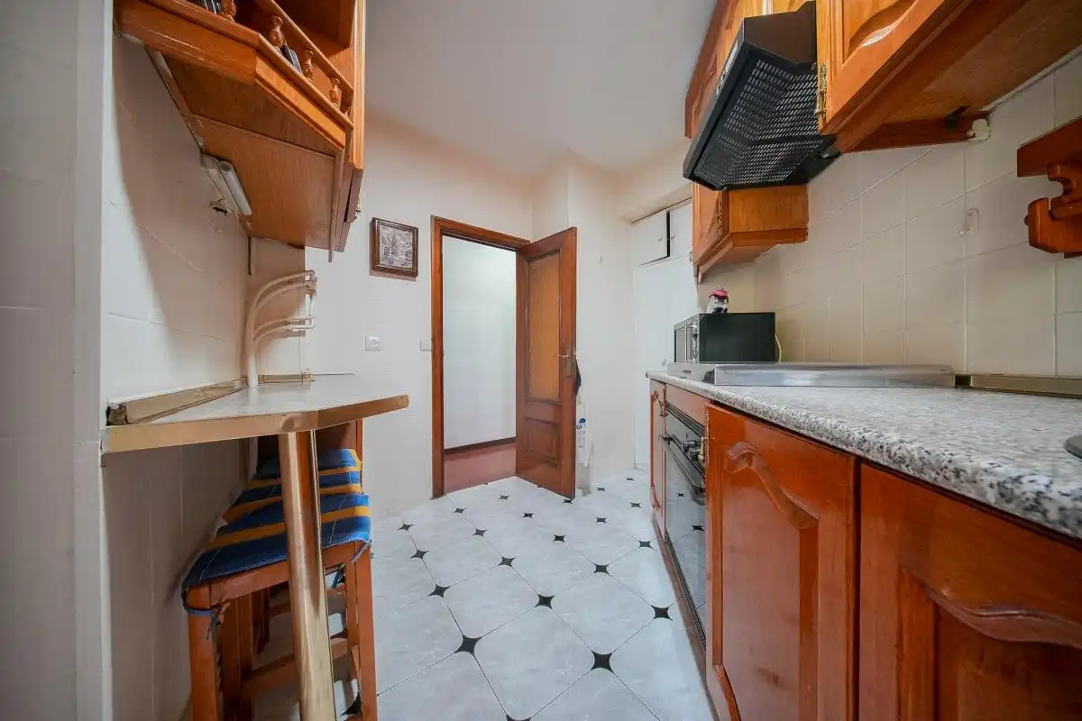 Kitchen of Flat for sale in Madrid  with Heating, Private garden and Terrace