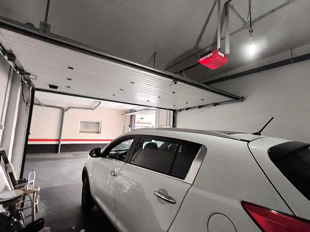 Parking de Casa adosada en venta en Castro-Urdiales con Calefacción, Terraza y Balcón