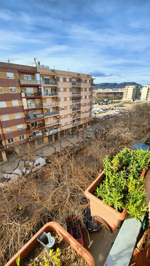 Vista exterior de Piso en venta en La Pobla de Farnals con Aire acondicionado, Amueblado y Balcón
