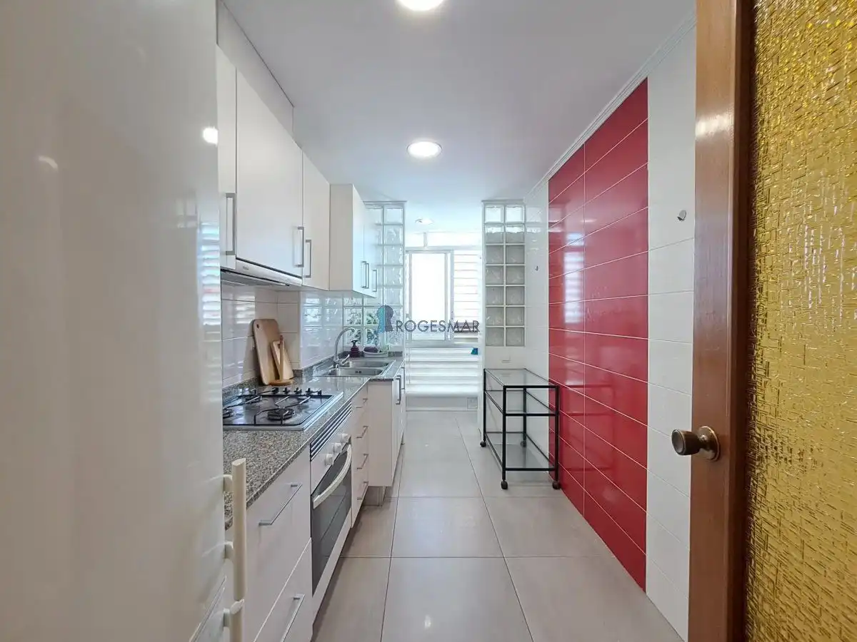 Apartment with pool for sale in Avenida Ferrandis Salvador 162, imagen 16
