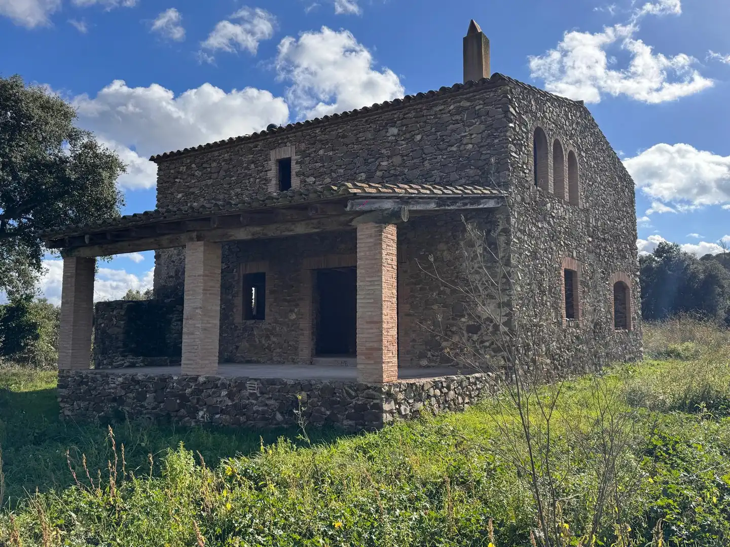 Vista exterior de Casa o xalet en venda en Cruïlles, Monells I Sant Sadurní de L'Heura amb Jardí privat, Terrassa i Traster