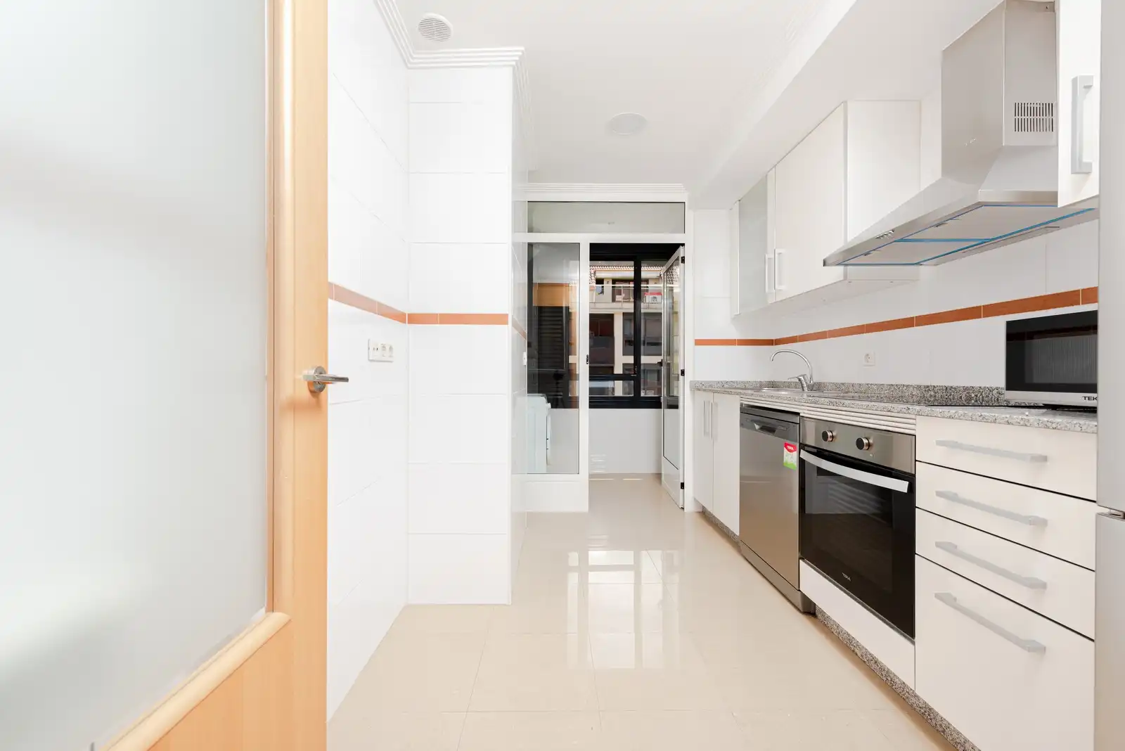 Kitchen of Flat for sale in Vigo   with Storage room
