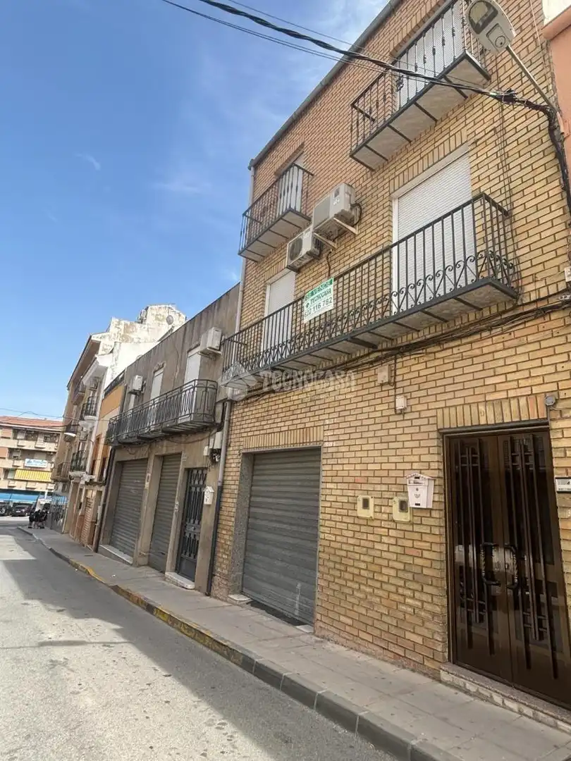 Flat with terrace for sale in C. Sevilla