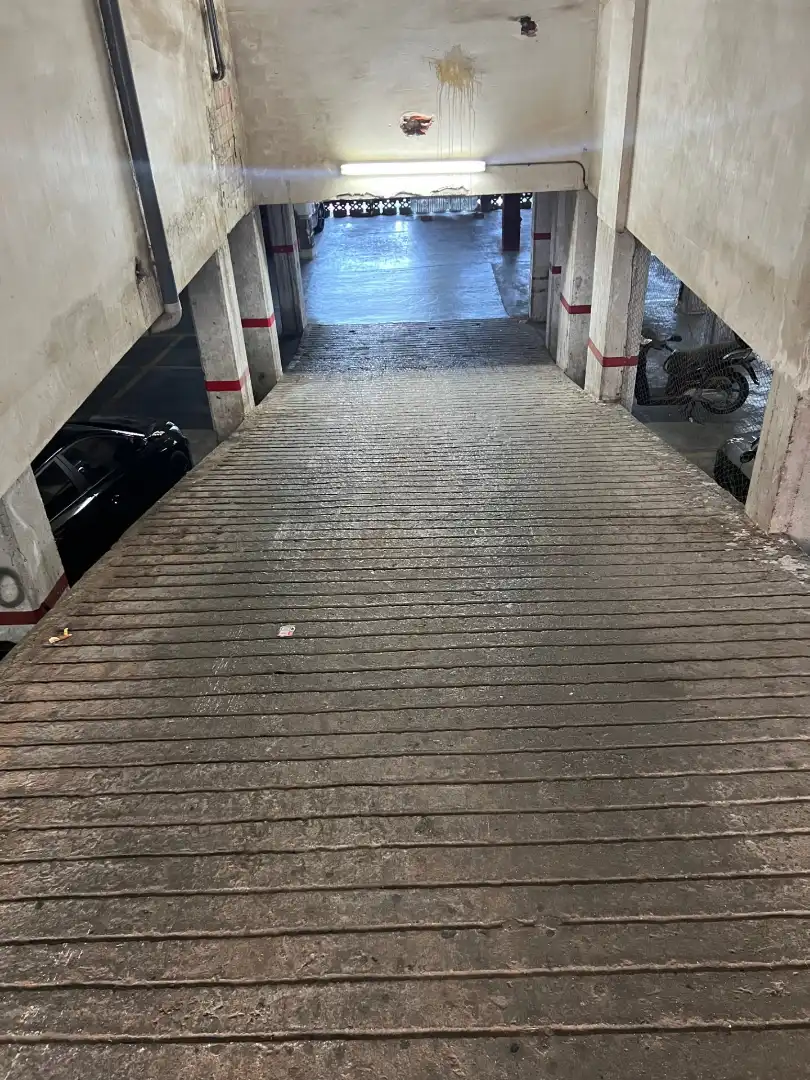 Garaje de alquiler en Carrer de la Circumval-lació, 113, Santa Rosa