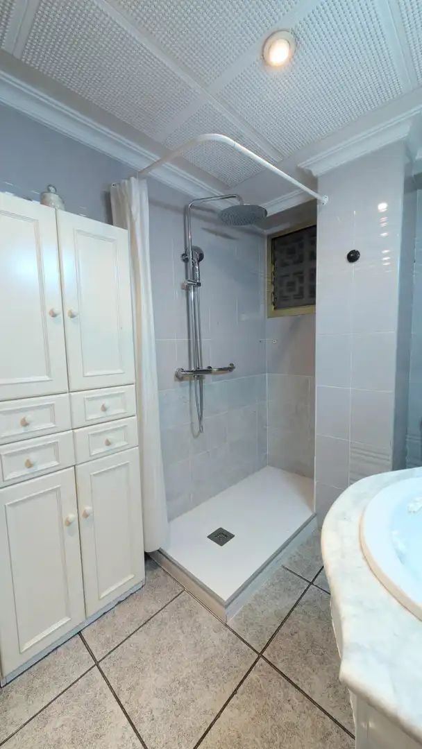 Bany de Pis en venda en Elche / Elx
