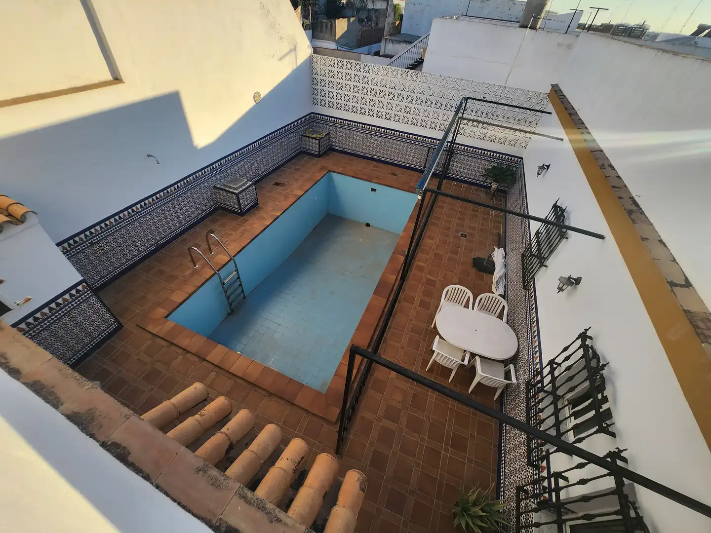 Piscina de Casa o chalet en venta en Alcalá de Guadaira con Aire acondicionado, Calefacción y Jardín privado