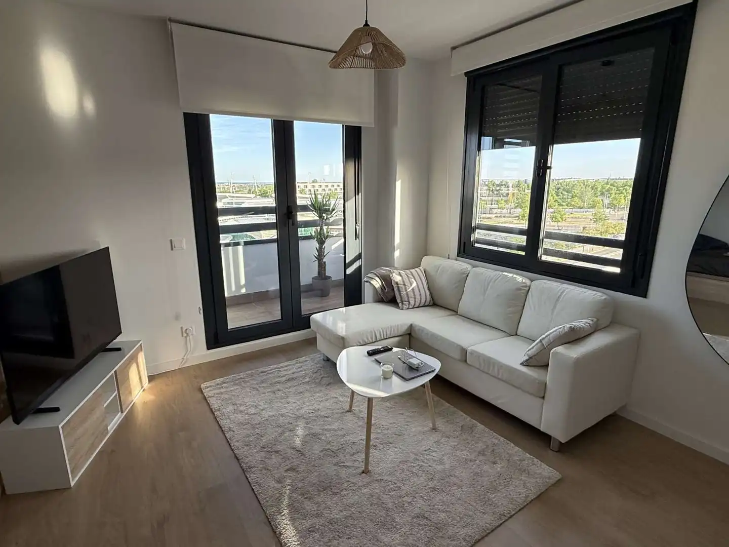 Living room of Apartments for share in Madrid  with Air Conditioner, Terrace and Furnished