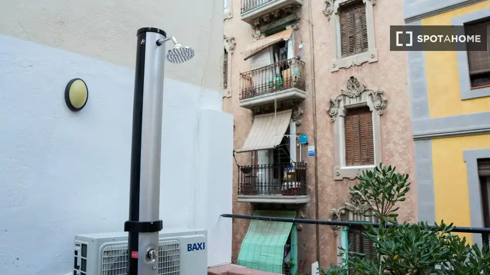 Piso con terraza en alquiler en Ciutat Vella, imagen 8