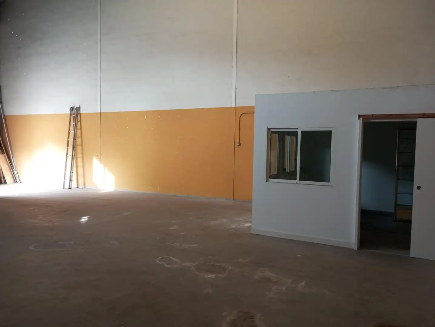 Industrial building to rent in Aldaia, imagen 3