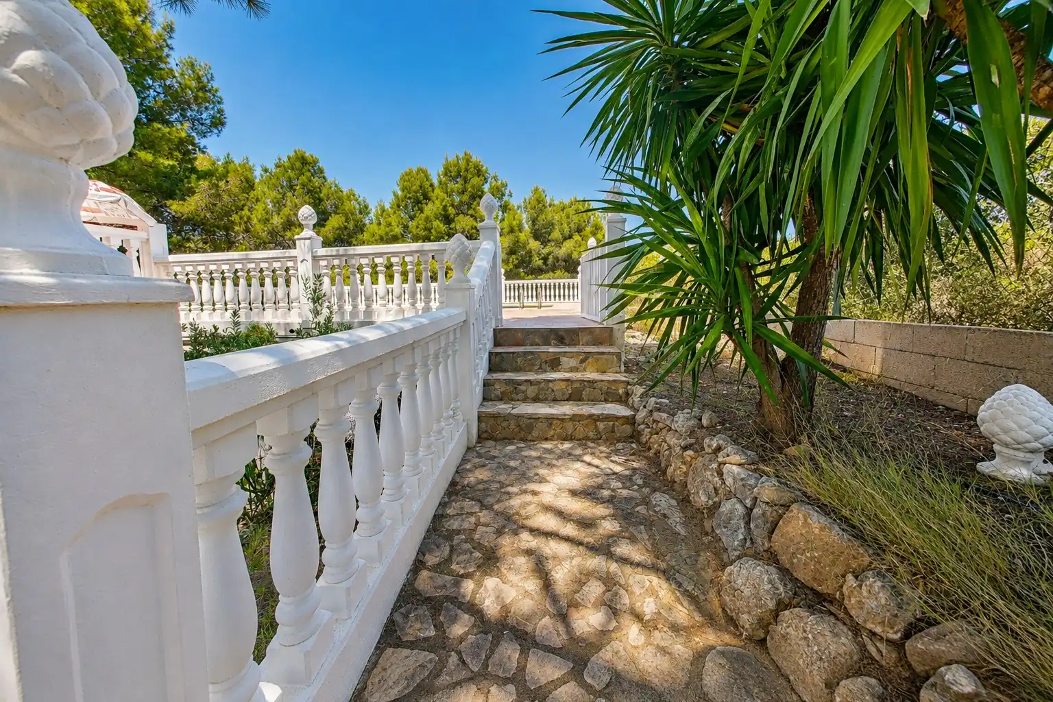 Jardí de Casa o xalet en venda en Alberic amb Jardí privat, Terrassa i Traster