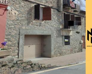 Vista exterior de Casa adosada en venda en Ogassa amb Calefacció