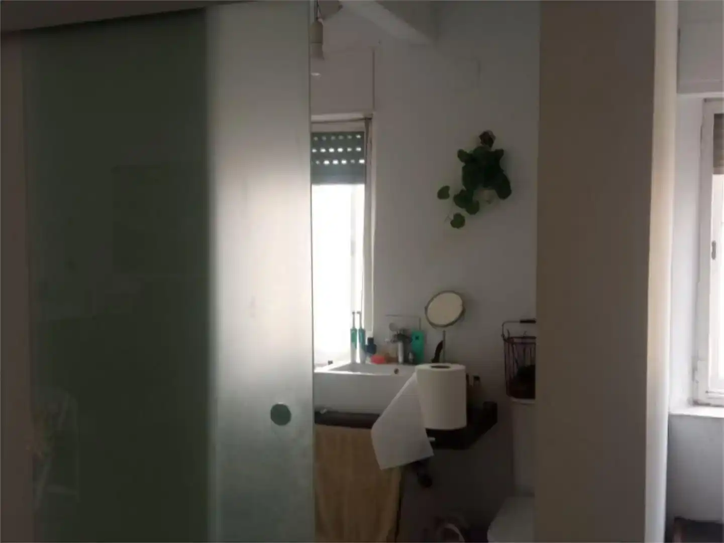 Bany de Loft en venda en León Capital  amb Parquet, Traster i Moblat