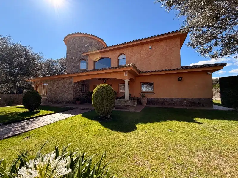 Exterior view of Houses for sale in Mont-ras  with Air Conditioner, Heating and Private garden