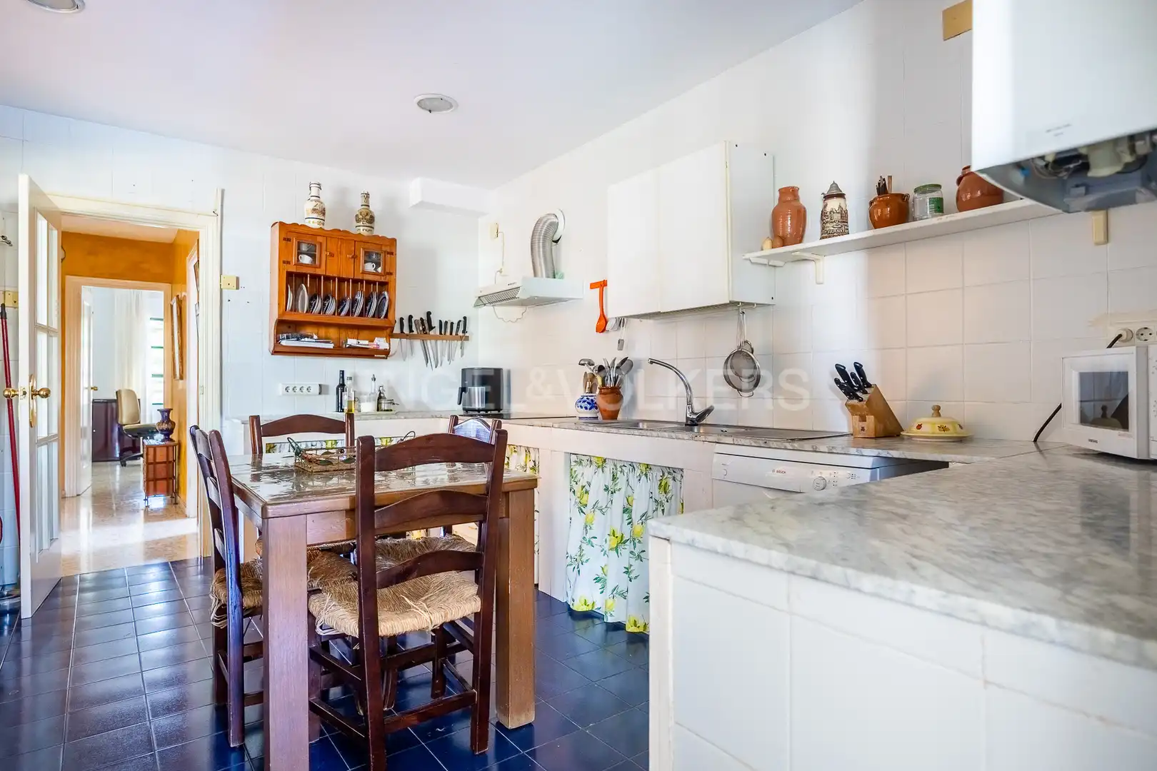 Cocina de Casa o chalet en venta en Carmona con Calefacción, Jardín privado y Terraza