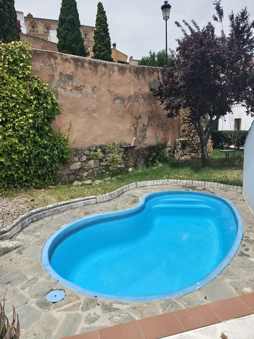 Piscina de Apartamento de alquiler en Cáceres con Calefacción y Piscina comunitaria