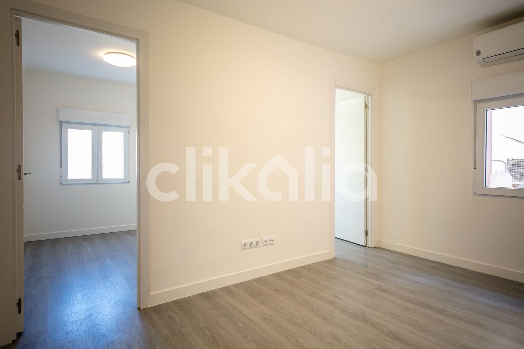 Bedroom of Flat to rent in  Madrid Capital  with Air Conditioner and Heating
