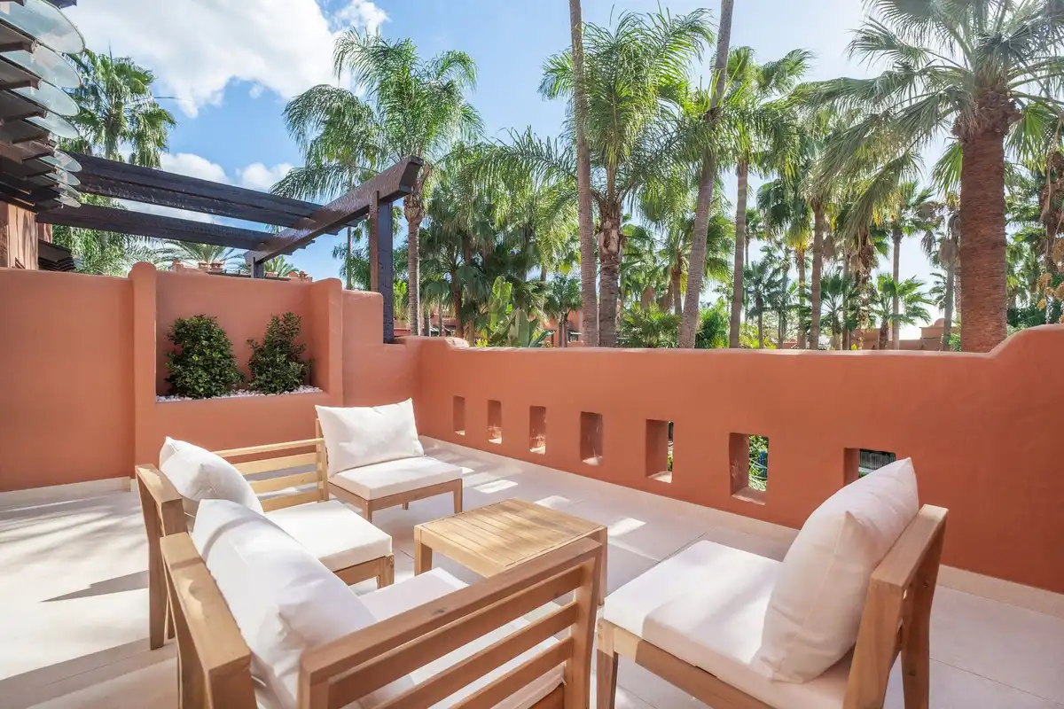 Terrassa de Casa o xalet de lloguer en Marbella amb Aire condicionat, Jardí privat i Piscina