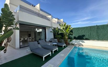 Terrace of House or chalet for sale in Los Alcázares  with Air Conditioner, Swimming Pool and Oven