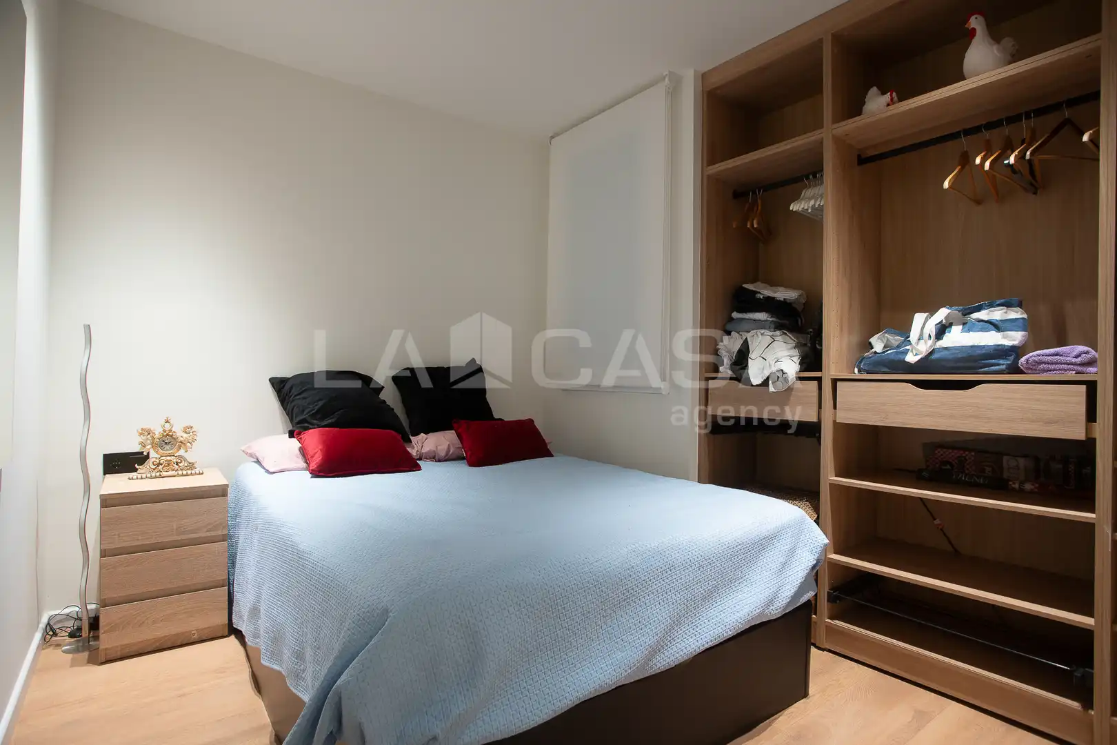 Habitación de Piso en venta en Barcelona con Balcón