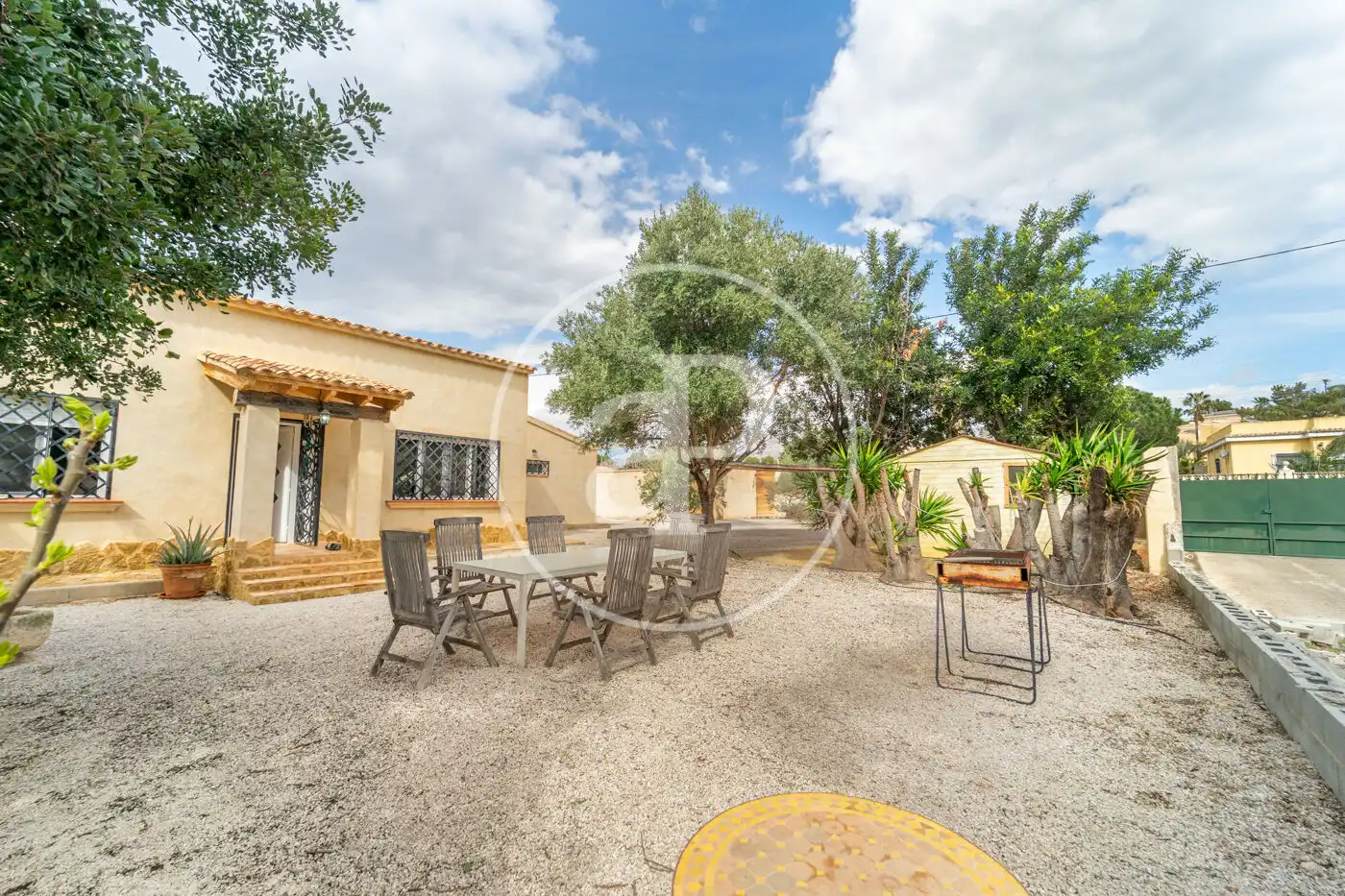 Vista exterior de Casa o chalet en venta en Busot con Calefacción, Jardín privado y Terraza