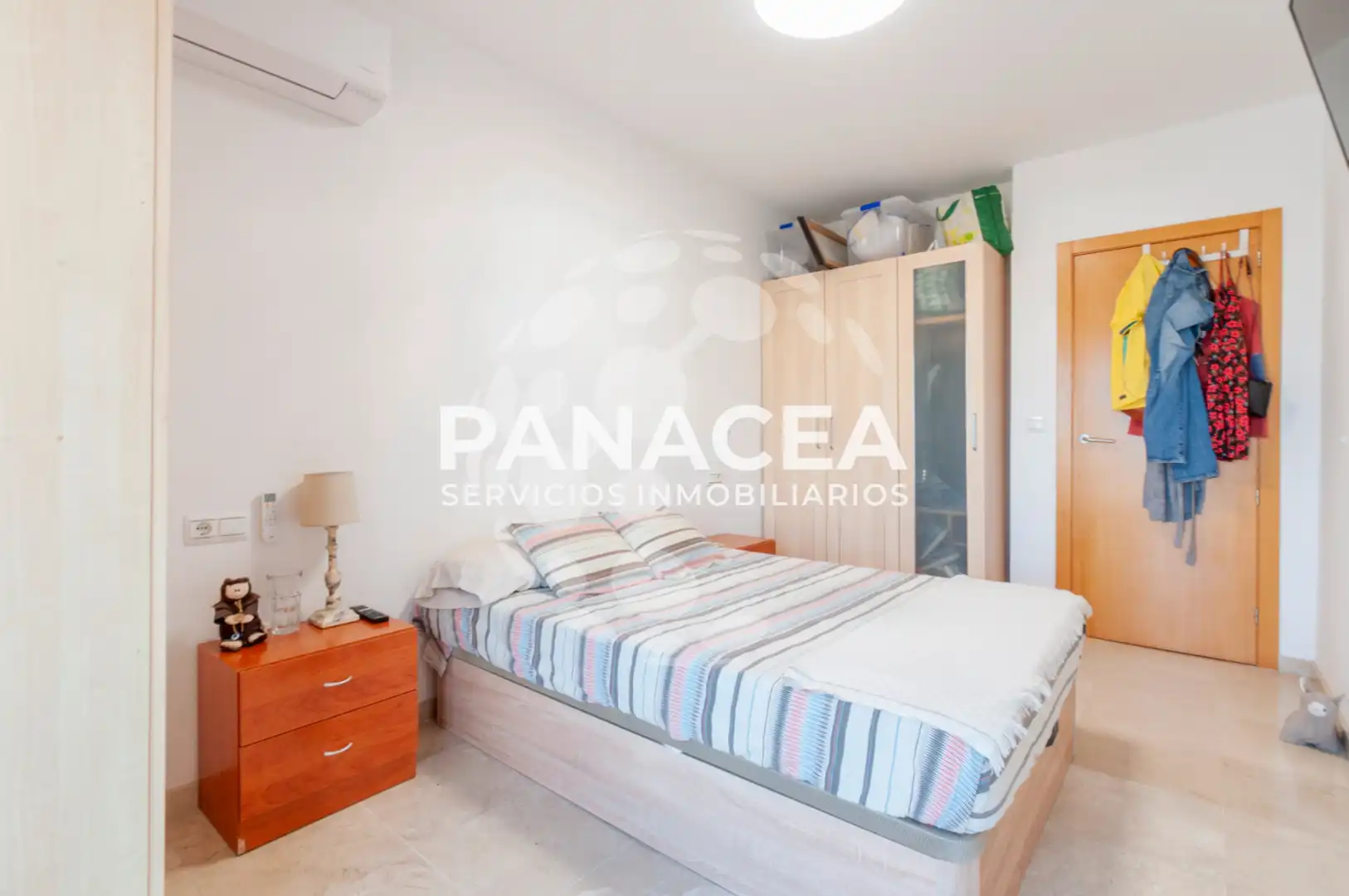 Habitación de Casa adosada en venta en Albuñol con Jardín privado, Terraza y Amueblado