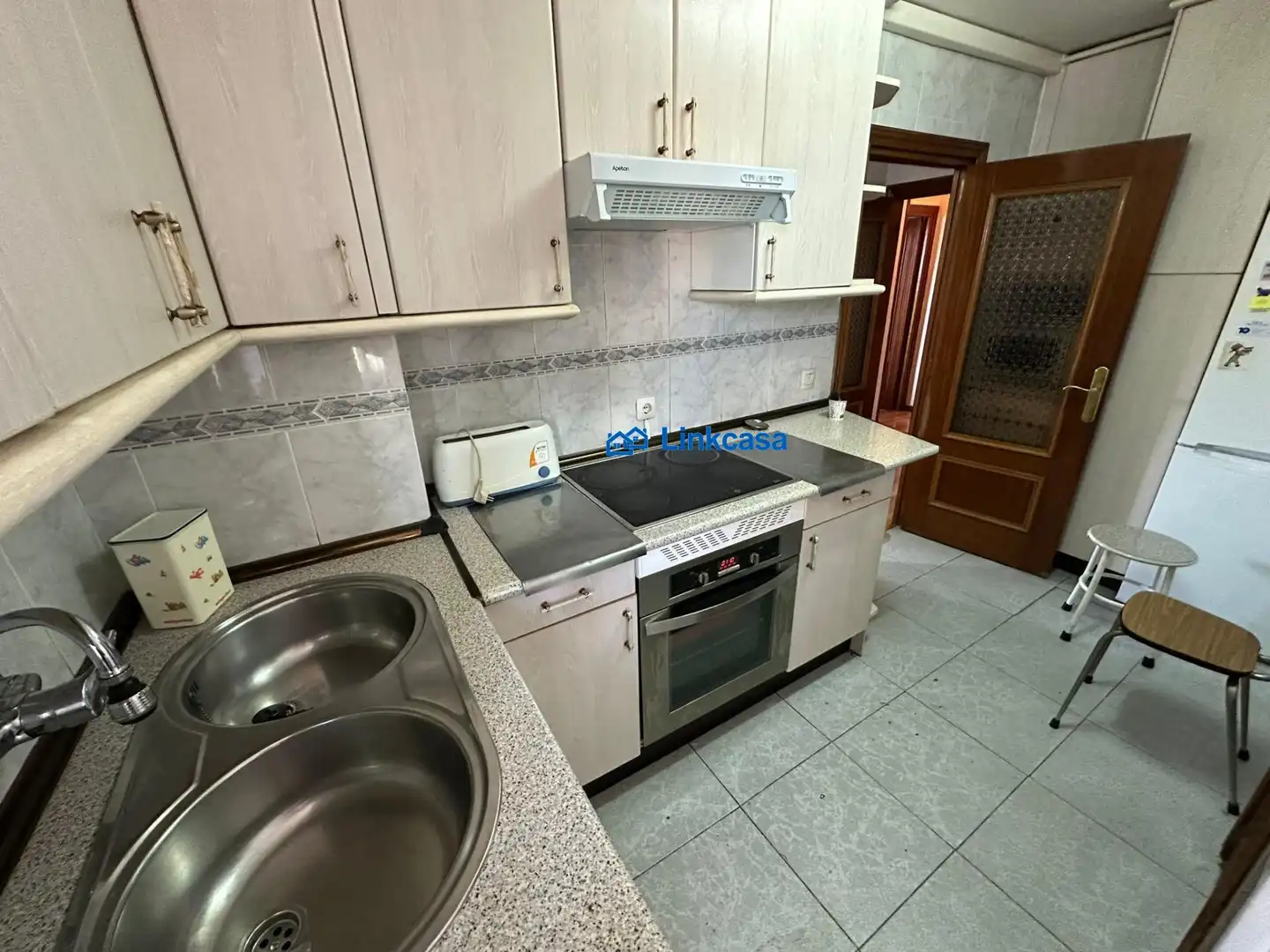Cocina de Piso en venta en Madrid con Calefacción, Terraza y Amueblado