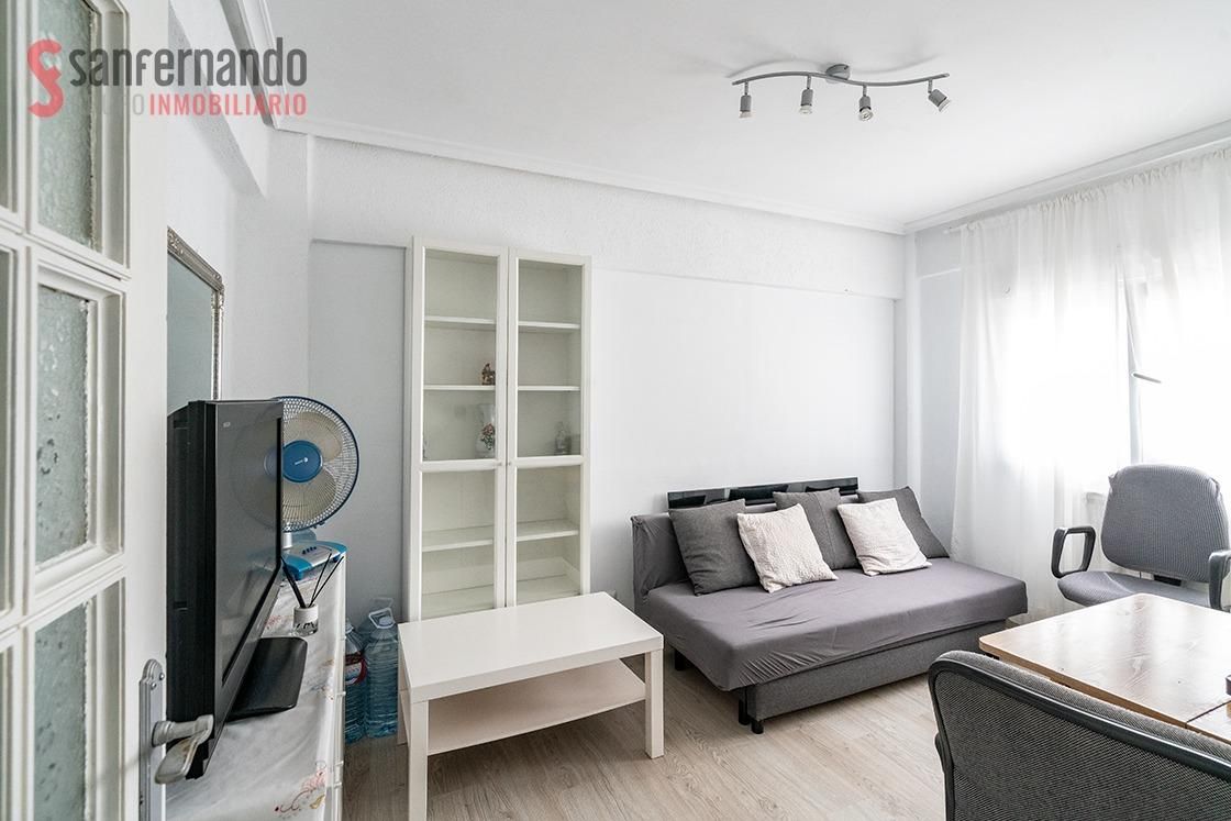 Sala d'estar de Pis en venda en Santander amb Calefacció
