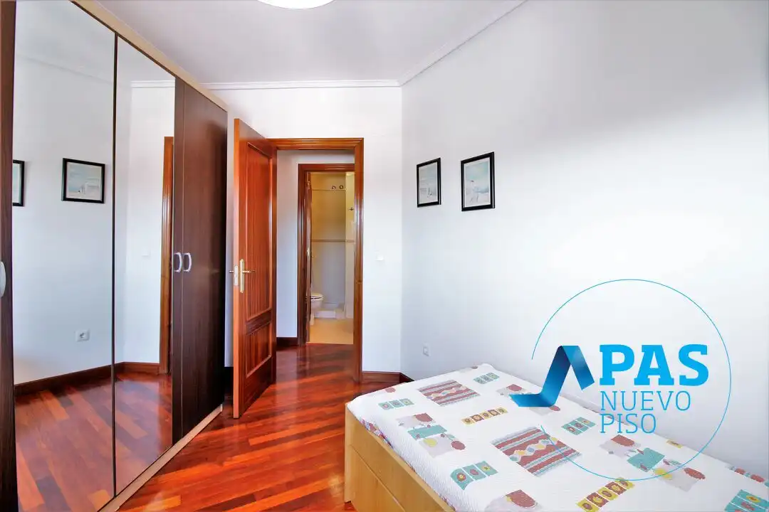 Schlafzimmer von Wohnung zum Verkauf in Miengo mit Heizung, Abstellraum und Möbliert