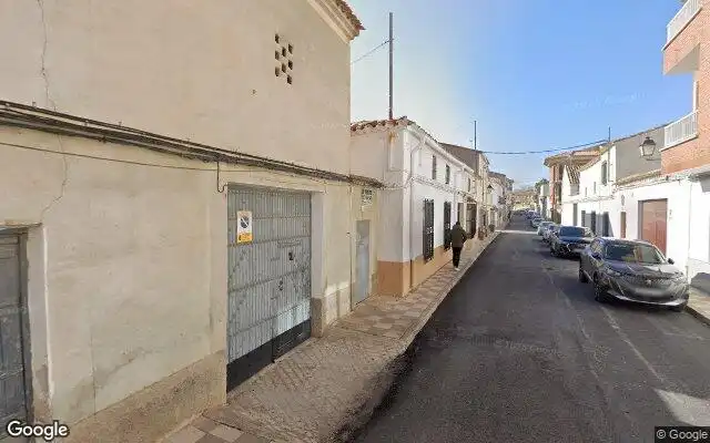 Vista exterior de Casa adosada en venda en Tarazona de la Mancha