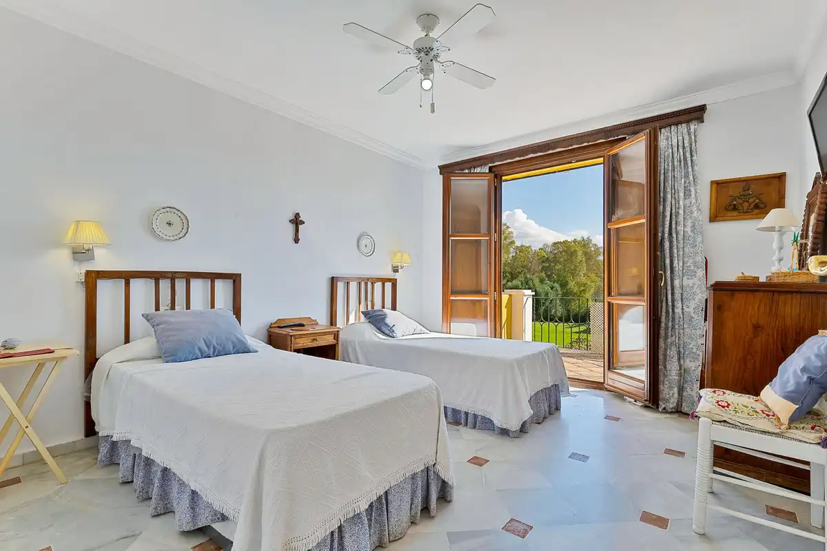 Schlafzimmer von Haus oder Chalet zum Verkauf in Marbella mit Terrasse und Gemeinschaftspool