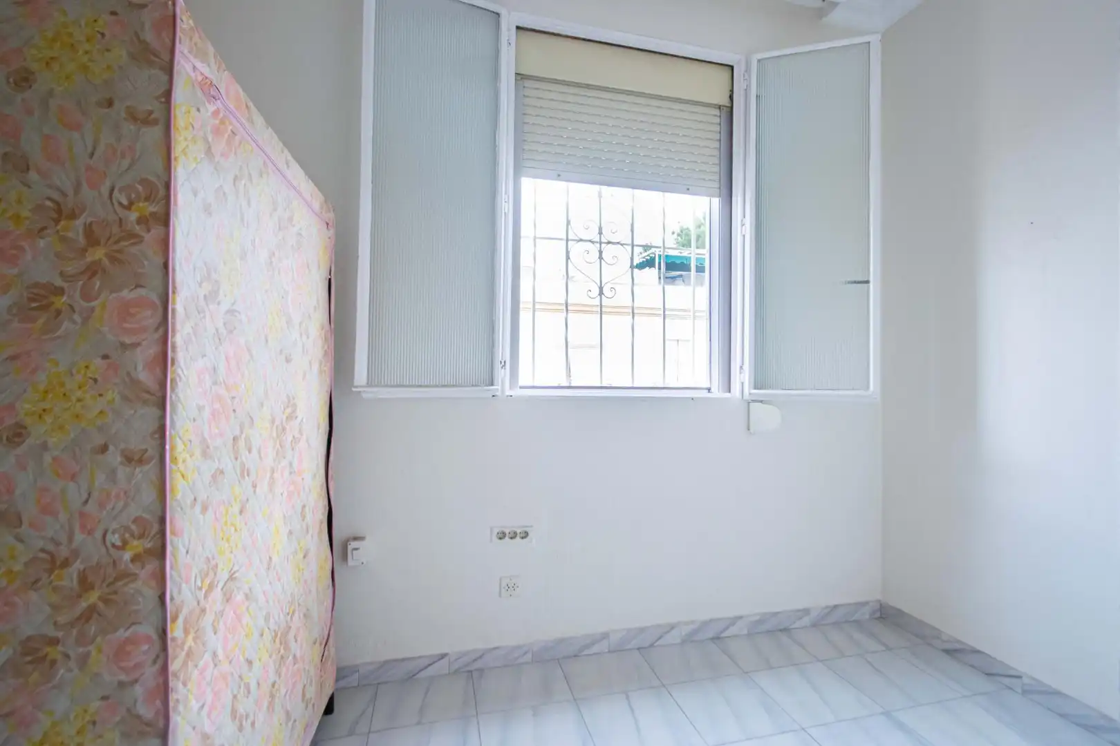 Schlafzimmer von Haus oder Chalet zum Verkauf in Sevilla mit Klimaanlage, Terrasse und Abstellraum