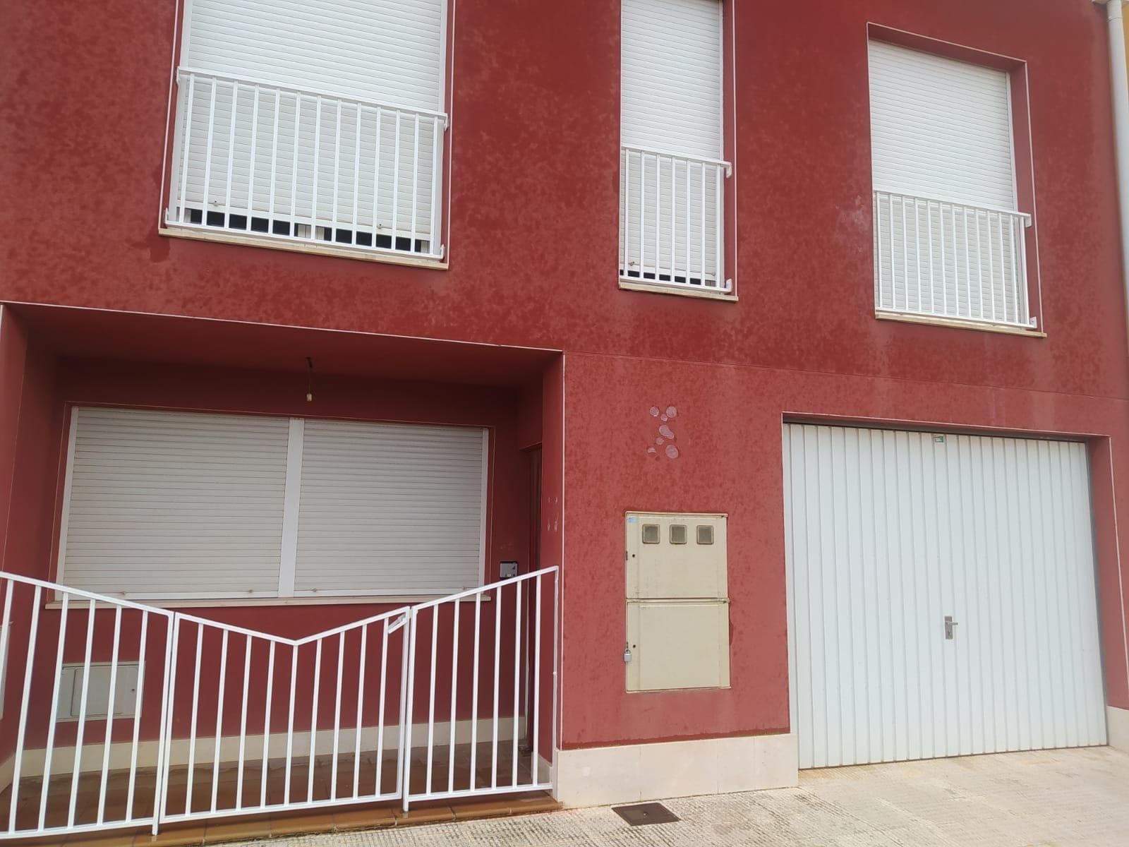 Exterior view of Single-family semi-detached for rent to own in Calamocha