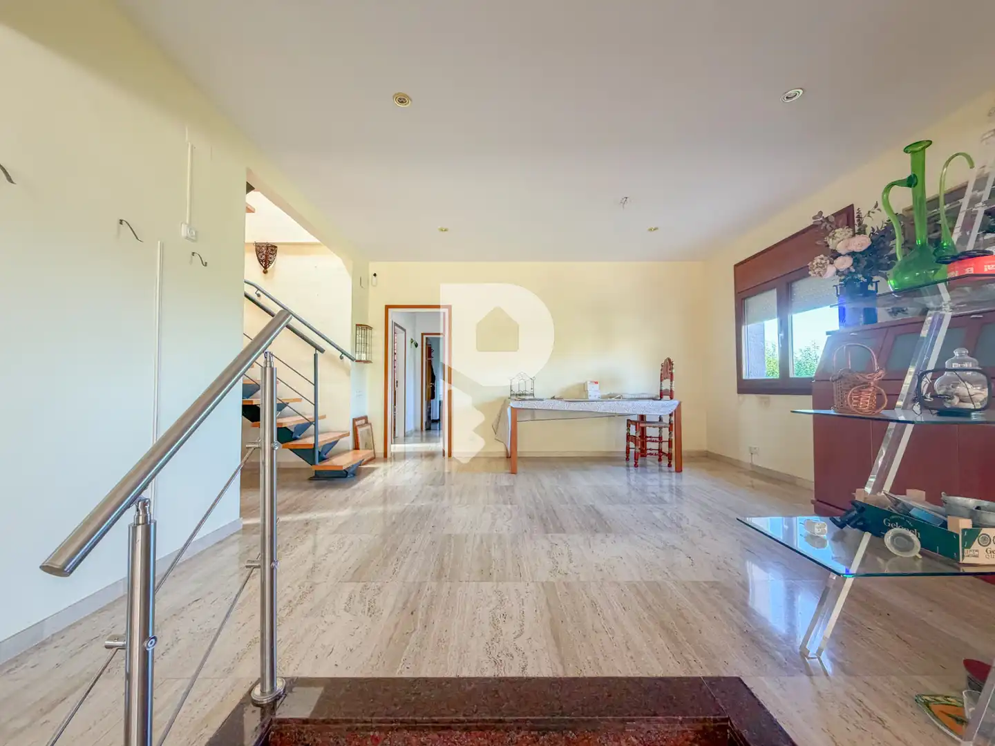 Sala de estar de Casa o chalet en venta en Esparreguera con Aire acondicionado, Calefacción y Parquet