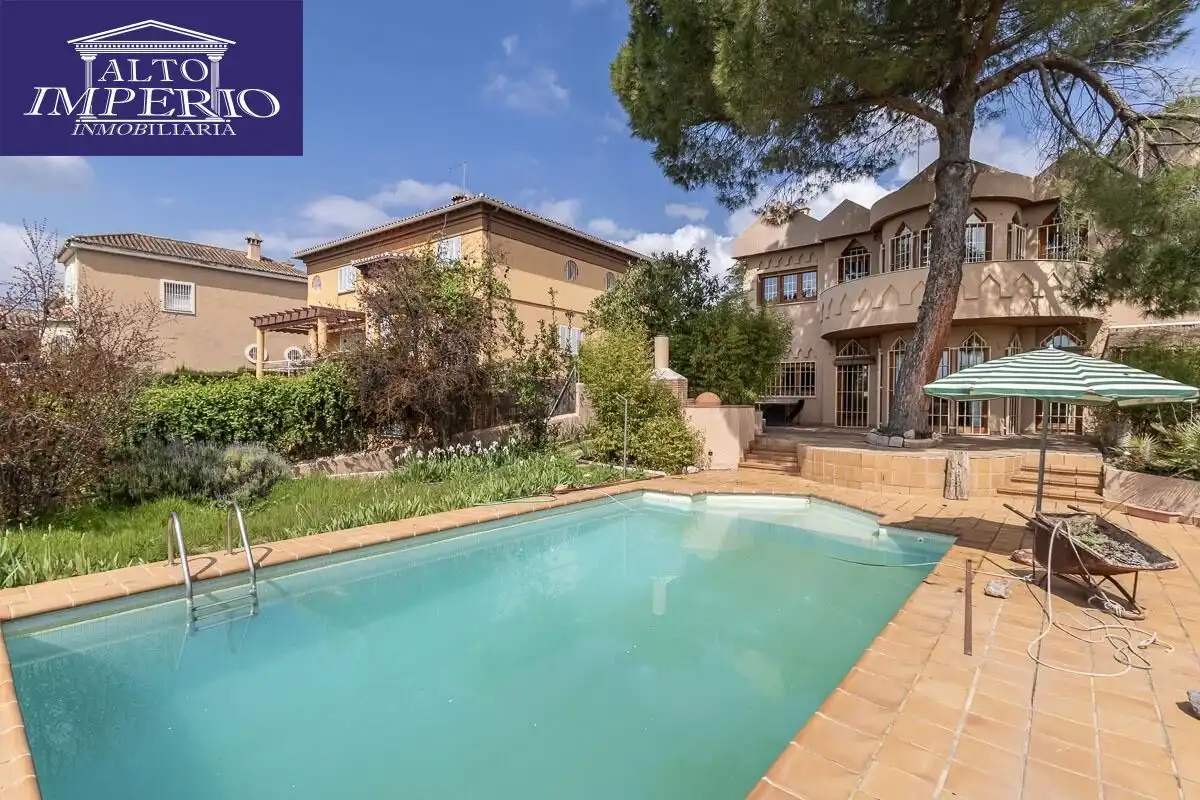 Casa con terrazza in vendita a Calle ARCES UR.MONTELUZ, imagen 2