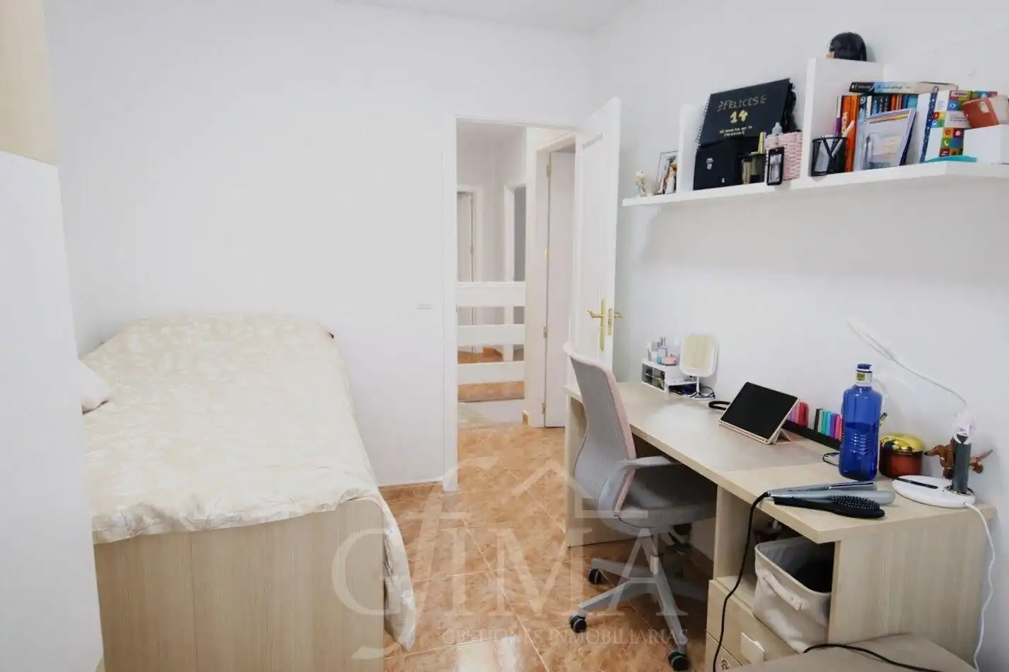 Dormitori de Casa o xalet en venda en Tomelloso amb Aire condicionat, Calefacció i Terrassa